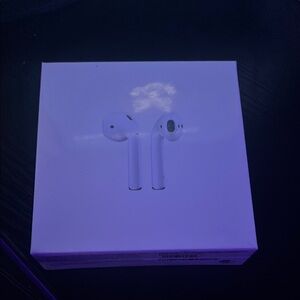 Apple White Wireless Earbuds with True Wireless Design